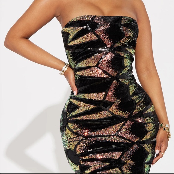 Velvet sequin maxi dress - Picture 3 of 5